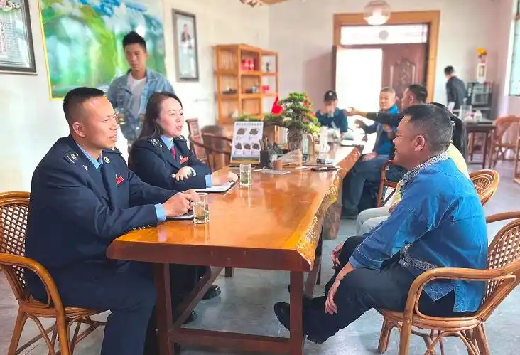 都匀：税收宣传进茶山 匠心筑梦叶常青(图2)